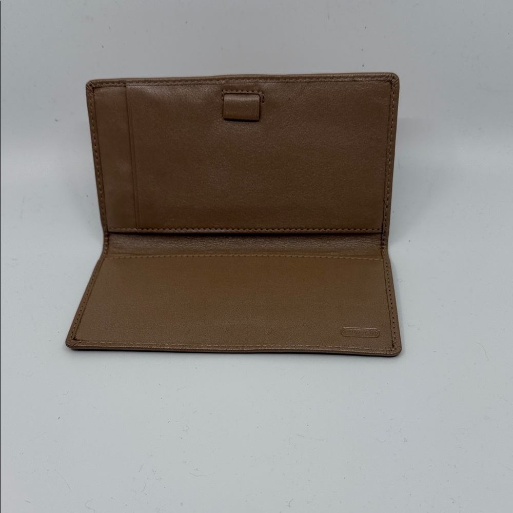 Elegant Tan Leather Wallet